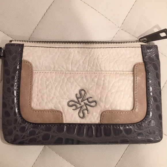 Wallet/Clutch - Picture 1 of 5